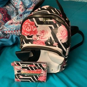 Mini bookbag and wallet